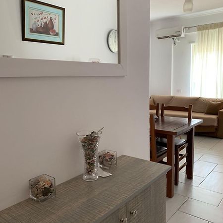 Sea Apartments Himare Luaran gambar