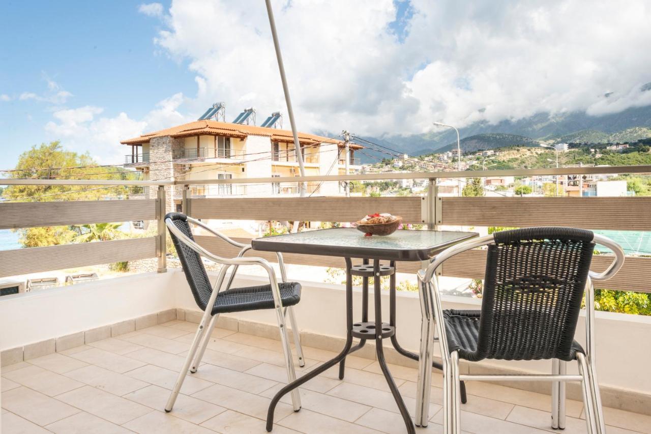Sea Apartments Himare Luaran gambar
