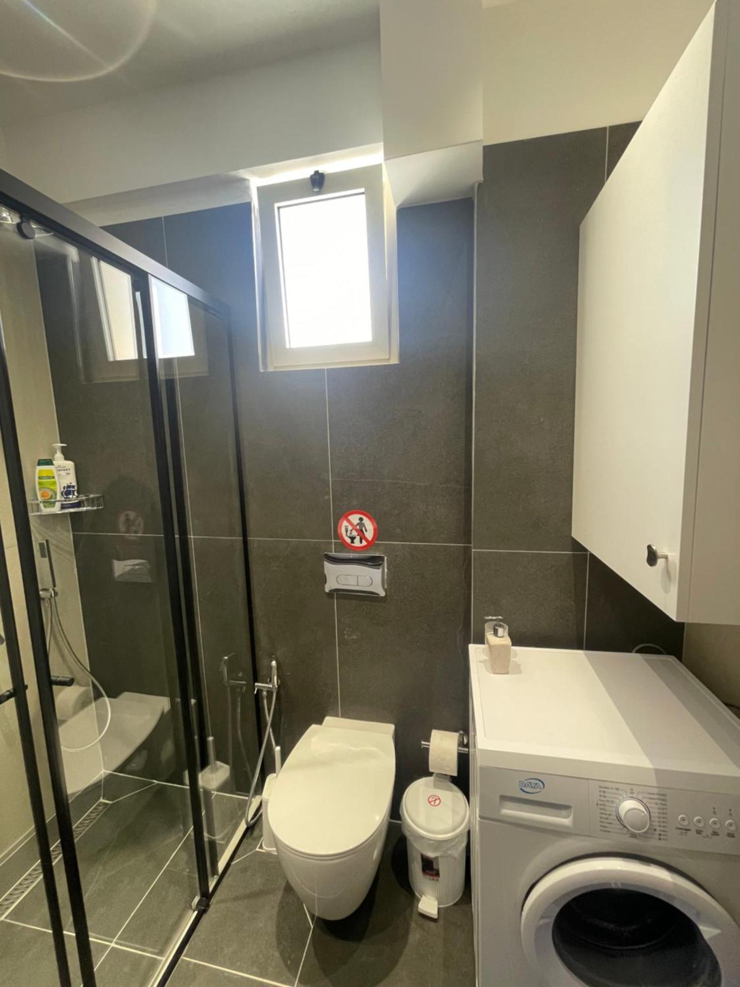 Sea Apartments Himare Luaran gambar