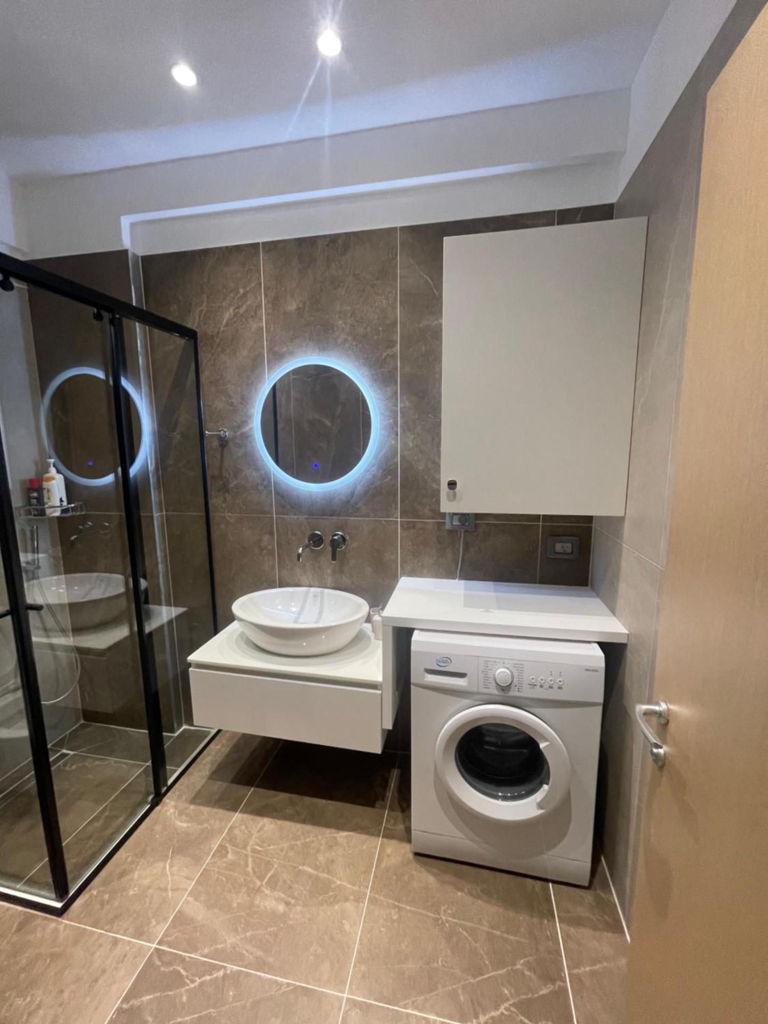 Sea Apartments Himare Luaran gambar